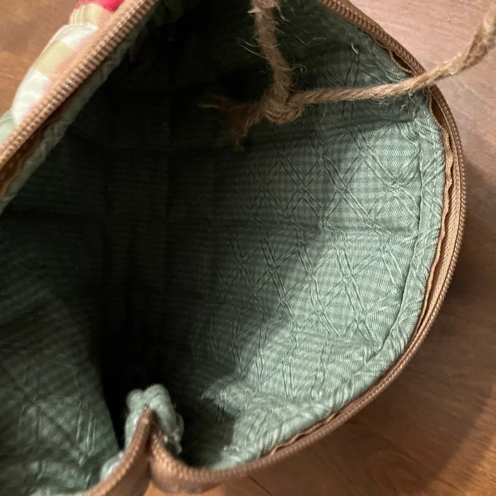 Patchwork Quilted Cosmetic Bag - Picture 3 of 4